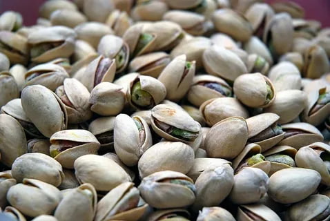 تصویر 3 از پسته احمد آقایی دستچین شده با کیفیت تضمینی